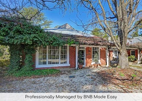 Emu Swamp Apartment | The Garden Flat - Mayfield Vineyard Orange