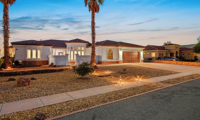 El Paso House | The Gathering Modern Spanish 3100sqft + Pergola, BBQ, Griddle, Seating + Gym