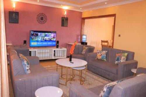 Juja Apartment | The Glamour Houses: Luxury 2 bedroom with Patio.