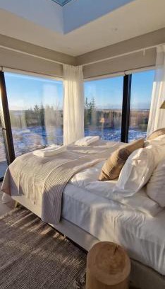 Mosfellsbaer Ski Chalet | The Glass house - Northern lights hideout