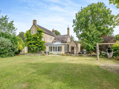 Sleaford House | The Glebe
