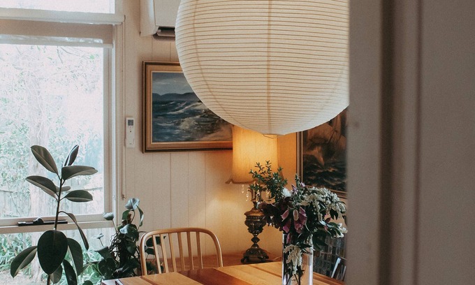 Balnarring Cottage | The Good Place: cute cottage with lush garden. Walk to cafes, brewery & shops.