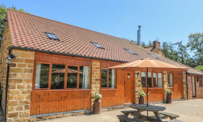 Thirsk Cottage | THE GRANARY, family friendly, character holiday cottage in Thirsk