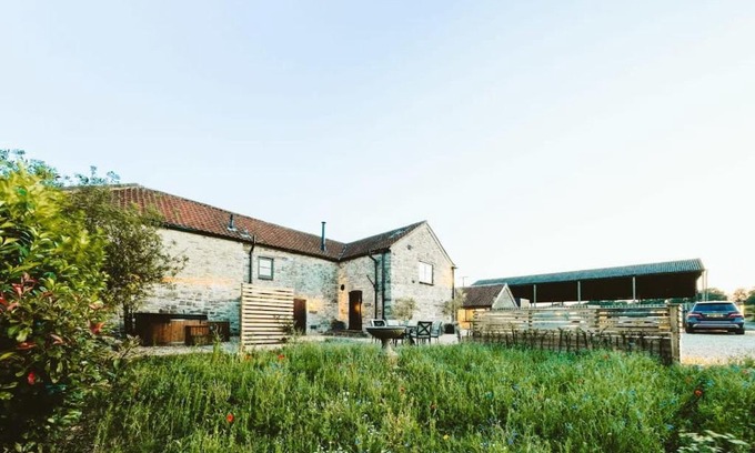 Little Stoke House | The Granary- Hopewell