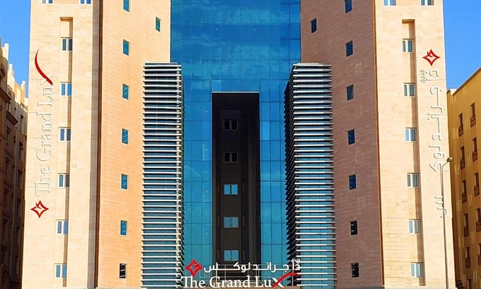 Al Sadd Hotel | The Grand Lux Hotel