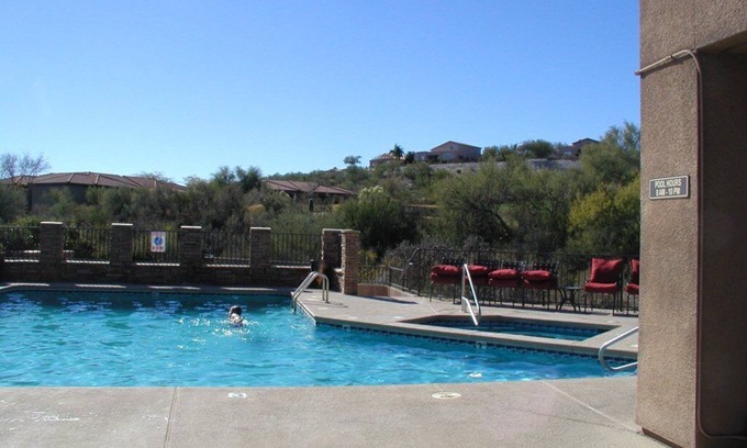 Tucson Condo | The Greens Hike, Relax, Golf, Swim, bike First floor with views!