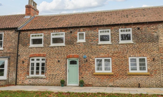 Goodmanham House | The Grooms Cottage