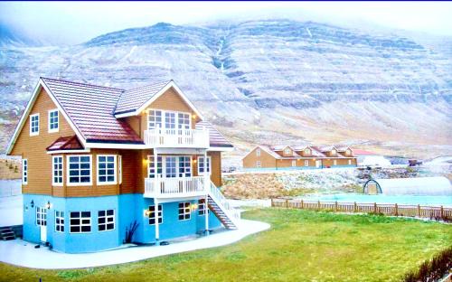 Westfjords House | The Guesthouse at Dynjandi Falls