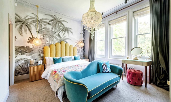 Frognal and Fitzjohns Apartment | The Hampstead Dreamscape