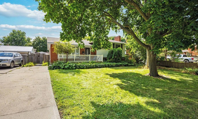Sarnia House | The Hanna Home- Inground Pool