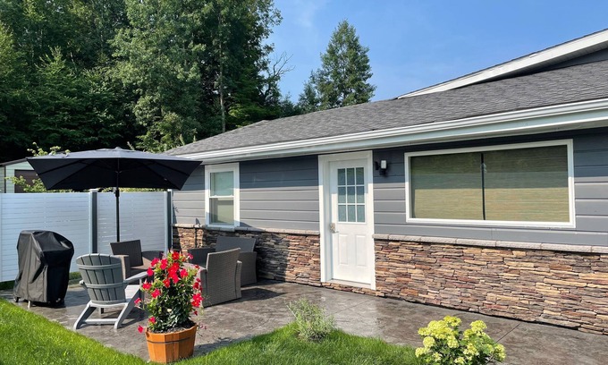 Oneonta Apartment | The Hartman's get away 2 bedroom. Perfect for baseball families.