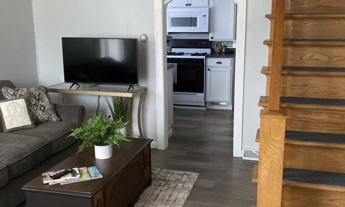 Prairie Du Chien Cottage | The Harwood House