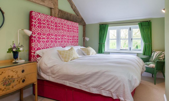 Leominster House | The Hayloft, Wall End Farm