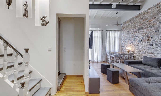 Ermoupoli House | The Heart of Syra - Your Home in Ermoupolis