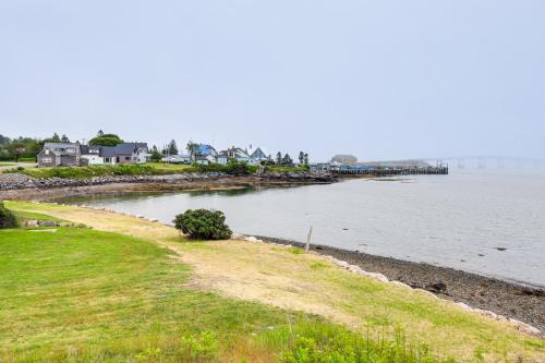Jonesport House | The Hideaway in Downeast Maine Walk to Ocean
