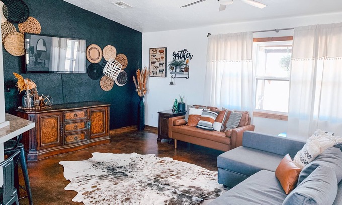 Sulphur House | The Highland Hideout- 2 Bed/2 Bath/Sleeps 5/Firepit