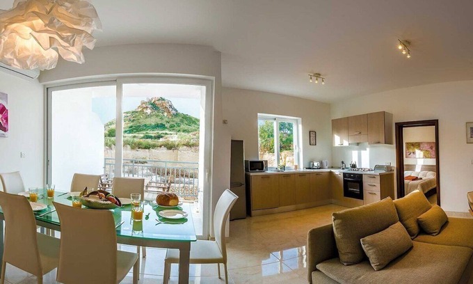 Marsalforn Apartment | The Hillock North B9