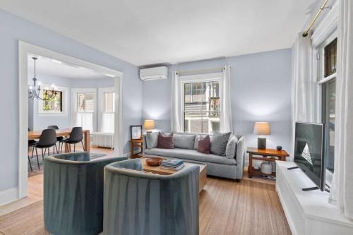 Linden Hills Apartment | The Hills House Beaches, Brews, Bites & Sights