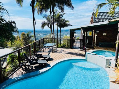 Mount Tamborine House | The Hillside Retreat