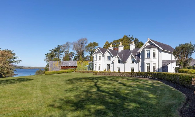 Caragh Lake House | The Hollies 5 bedroom house