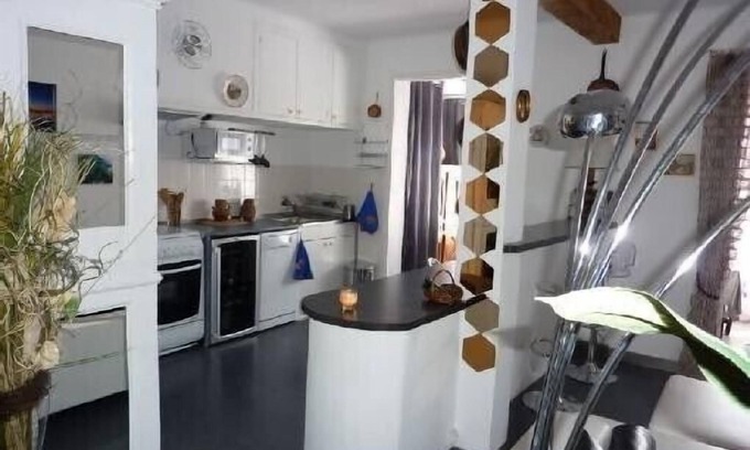 La Crau House | The House of Yvette La Crau