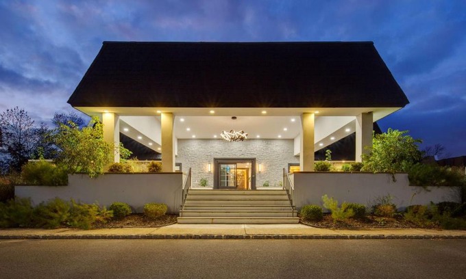 New Providence Hotel | The Hub Murray Hill, BW Premier Collection