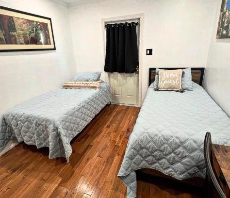 Del Aire House | The Hub