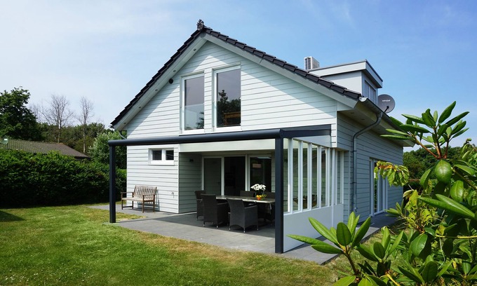 Julianadorp aan zee House | The Imperial Crown 16