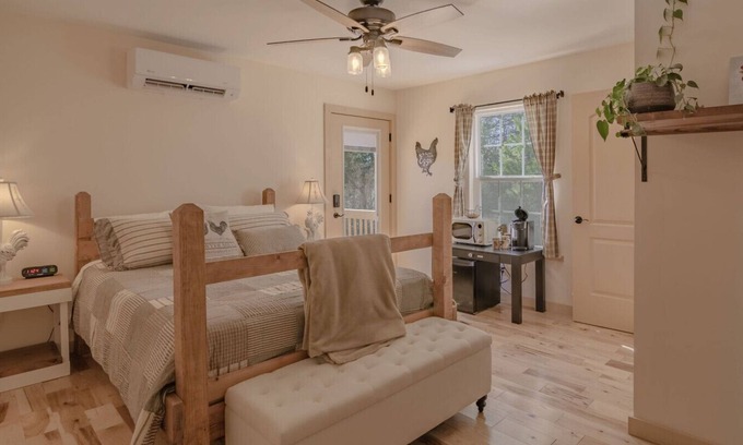 Whitley City Bed & Breakfast | The Inn at Beulah Farm - The Coop