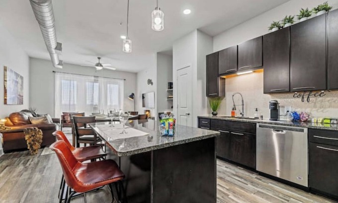 Dallas Design District Apartment | The Iron Loft - King Tempurpedic Prime Location