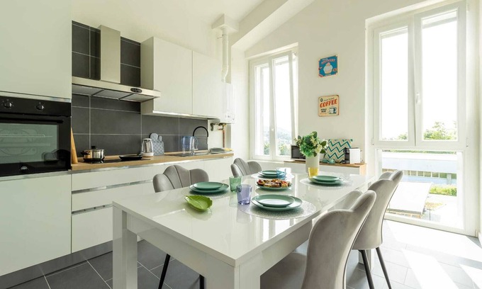 San Fermo della Battaglia Apartment | The Castle - One Bedroom Apartment, Sleeps 4