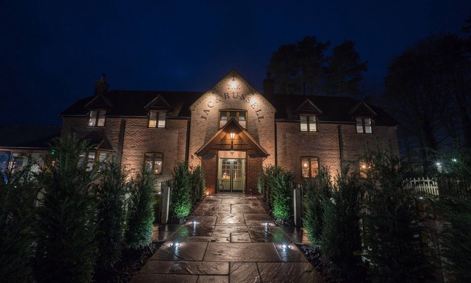 Penwood Hotel | The Jack Russell
