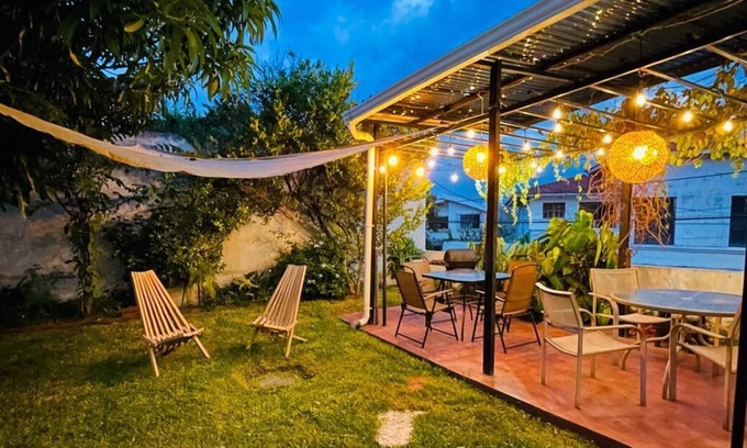 San Salvador House | The Jaguar House-Huge Stunning Home In Upscale Escalon with Volcano View