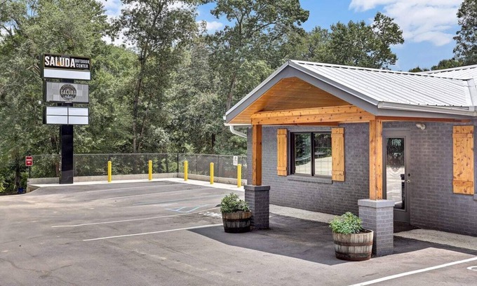 Greenville Cabin | The Jessamine River Pod on the Saluda River