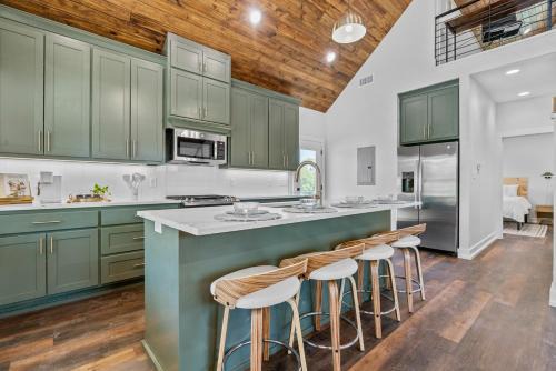 Hot Springs House | The June Hot tub with king beds on 2 acres
