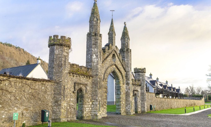 Kenmore Apartment | The Kenmore Club