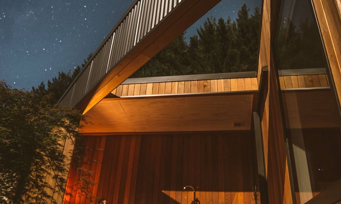 Marahau House | The Kite - Laid-Back luxury beside the Abel Tasman