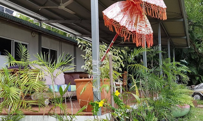 Lake Bennett House | The Lake House | Serene Waterfront Escape at Lake Bennett
