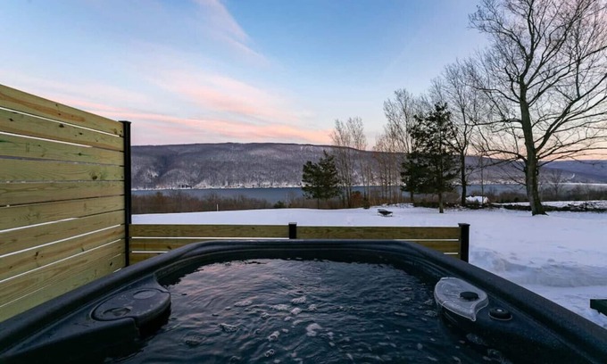 Naples Ski Chalet | The Lakeview Chalet: Cozy & Chic, Hot Tub, Games