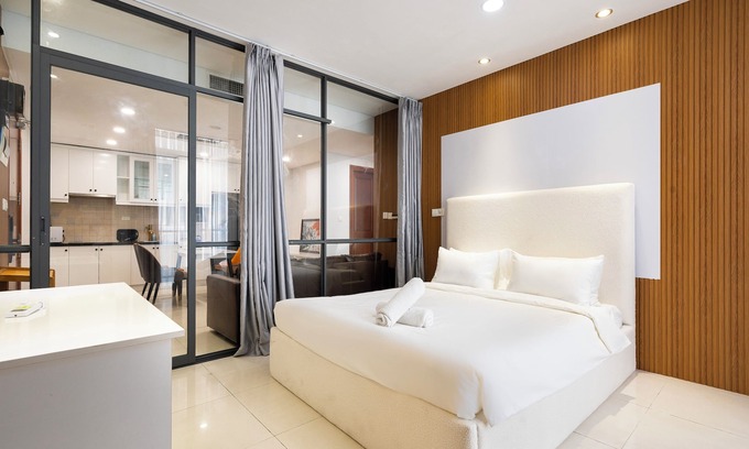 Dong Khoi Apartment | The Lancaster Luxury Citypoint ANGIA