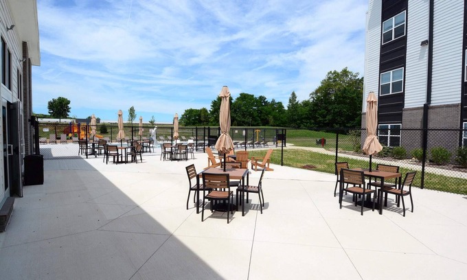 Cartersburg Apartment | The Landing Apartments Indianapolis