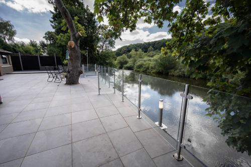 Bewdley House | The Larches