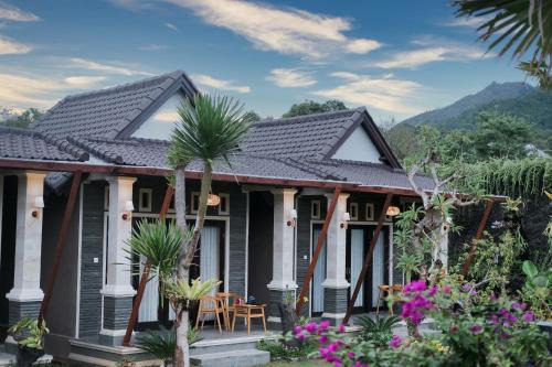 Toya Bungkah Bed & Breakfast | The Lava Bali Villa and Hot Spring