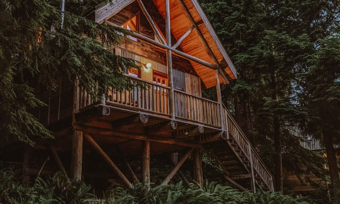 Bowen Island Cabin | the legendary Wildwood Cabins - Cabin 2