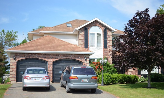 Charlottetown House | The Liberty House (Elegant, Stylish, Spacious)