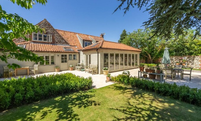 Brancaster House | The Little House