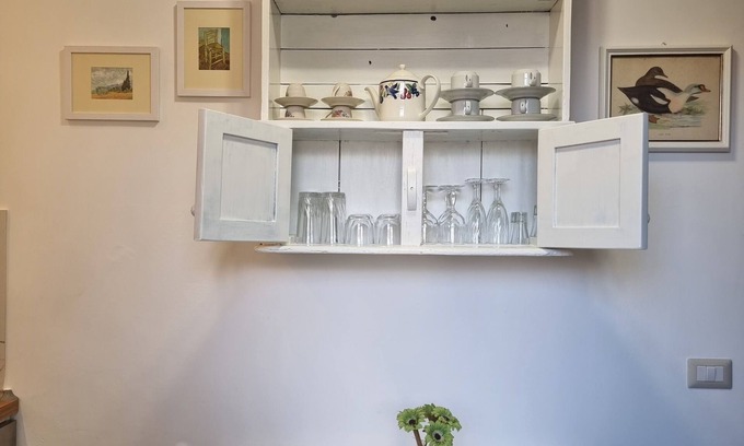 Prato Apartment | The little house on the river - nice one-bedroom apartment very close to the city center