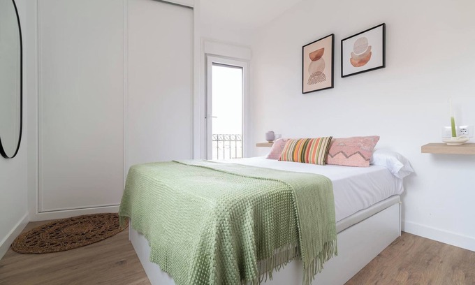 Lavadores Apartment | The little terrace