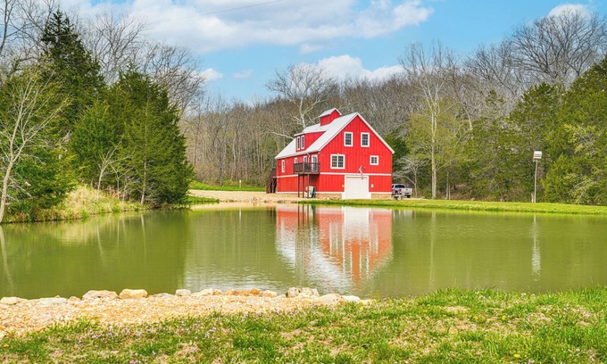 Bland Cabin | 'The Lodge at Crider Creek' Getaway on 140 Acres!