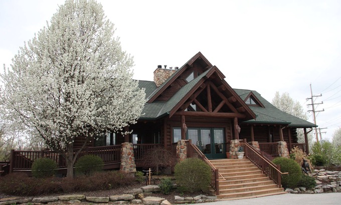 Lemay Bed & Breakfast | The Lodge at Grant's Trail